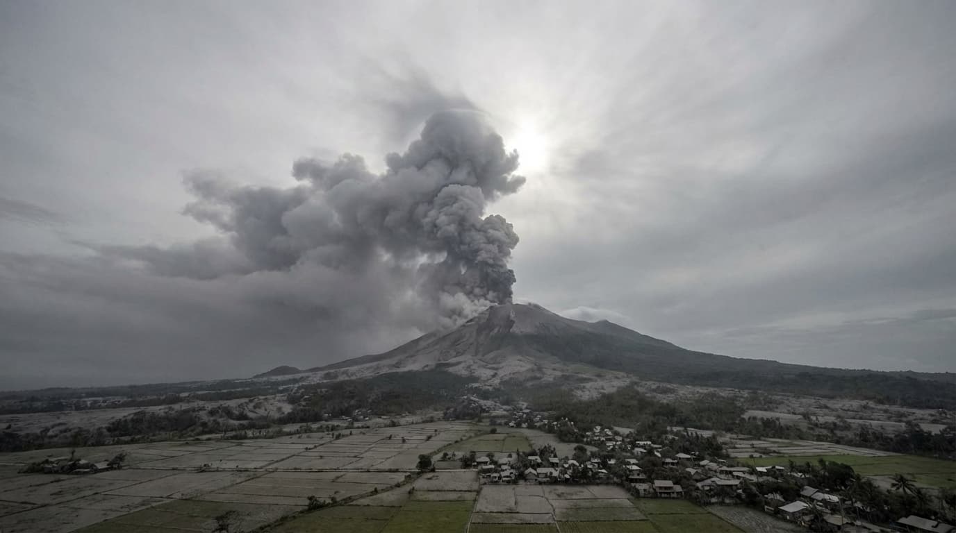 BULKAN NG KANLAON, UMUUNGOL NA NAMAN! Sigurado ka bang safe ka diyan?! 🌋