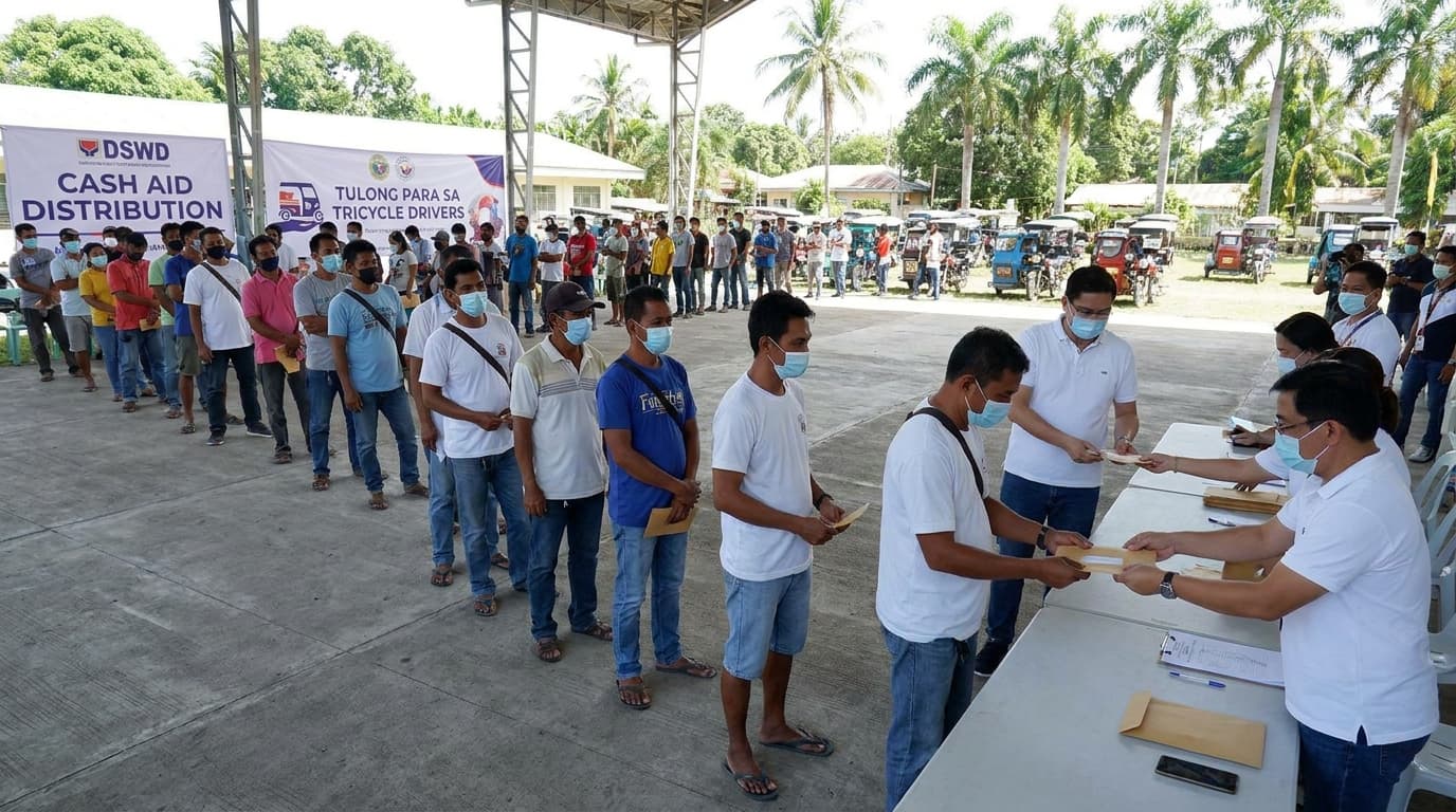 Nagsisimula na ang Pasko sa Negros? ₱77M na tulong para sa 15K tricycle drivers, pero saan napunta ang iba?!