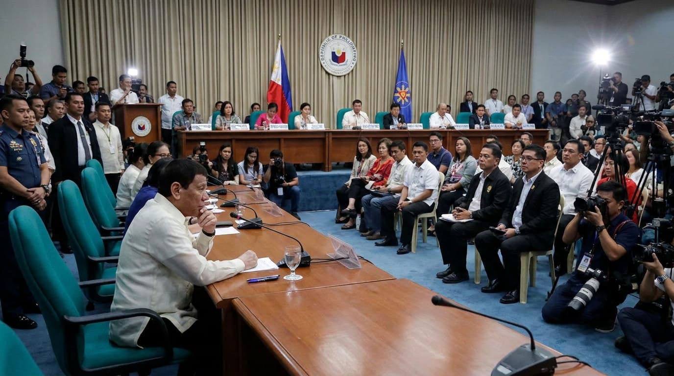 Duterte, Matira kang Mag-isa sa Korte?! Ang 'People's Court' ba ang Magiging Katapusan Mo?!