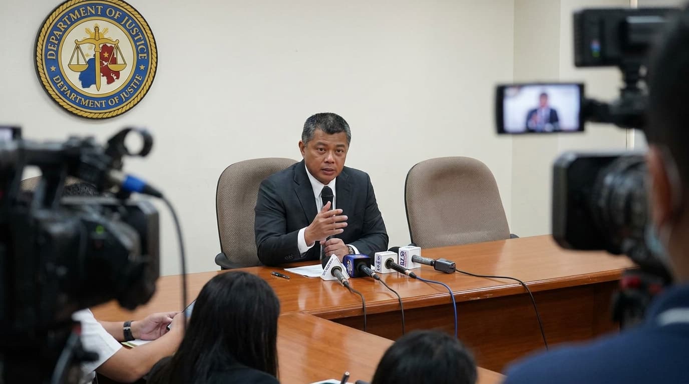 Si Remulla, Dalawang Pugante, at ang Misteryong Hindi Matukoy! Ano ang Kanyang Lihim?