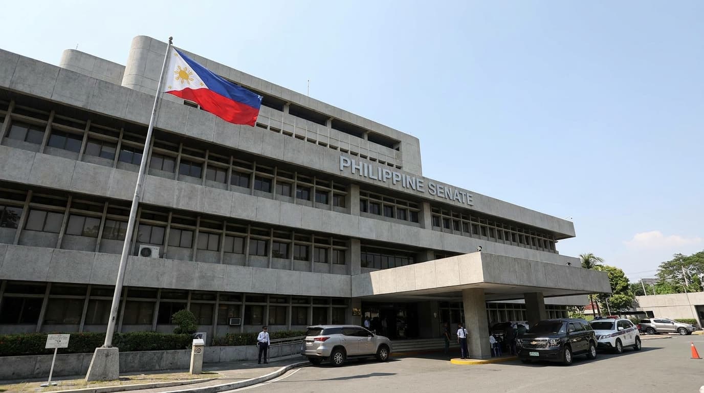 Pati ba naman sa Senado, duduty si Digong?! Ano na, Pilipinas?! 😱