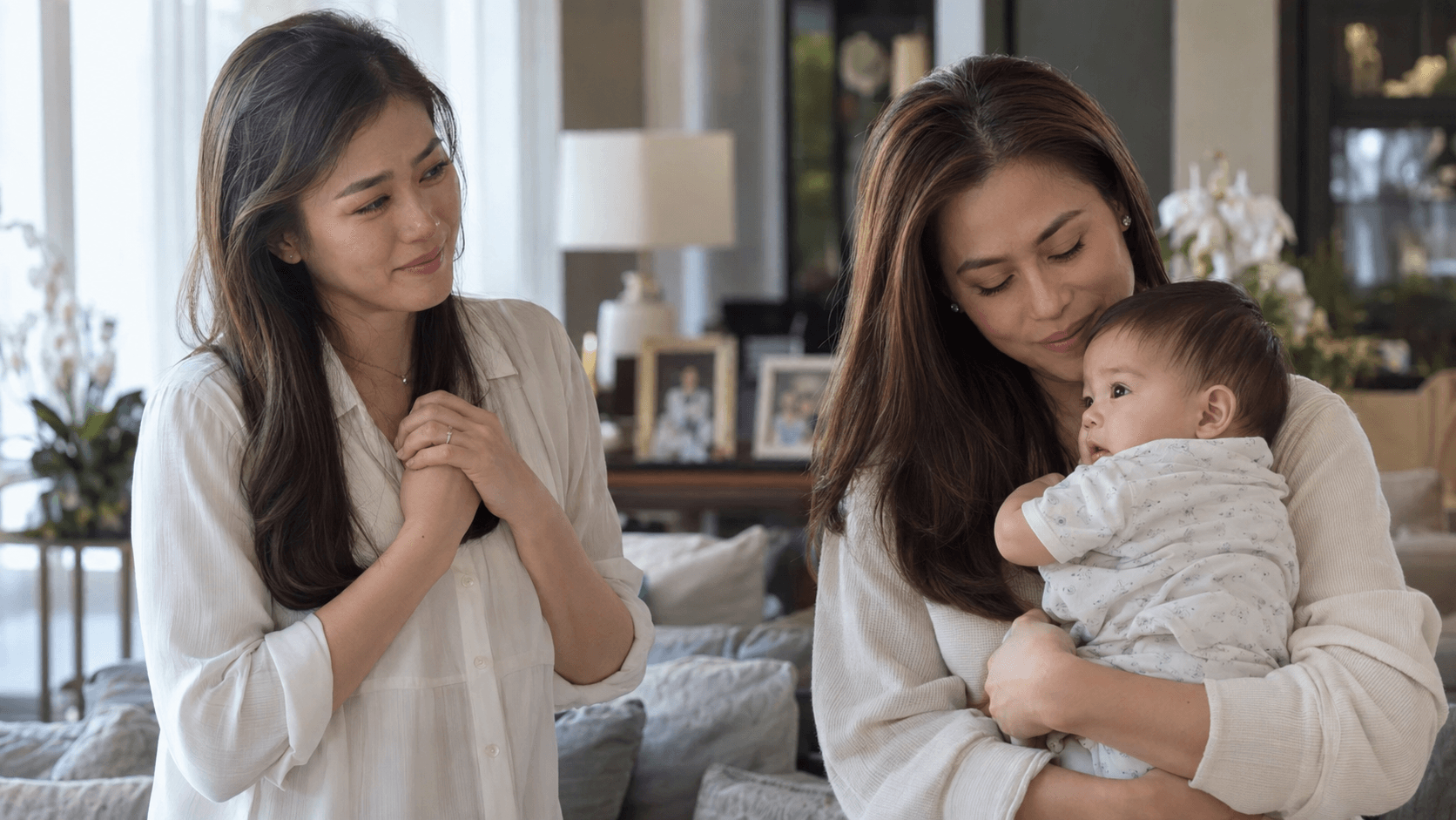 Napaluha si Alex Gonzaga Nang Makitang Karga ni Toni si Baby Isaac—Ano ang Sandaling Tumagos sa Puso Niya?